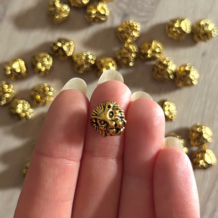 1 x Löwenkopf-Perle | aus Zink | in Gold | 13 x 12 mm | Für Mikromakramee, Schmuck & DIY‘s