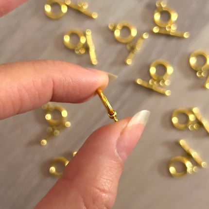 1 x Toggle-Verschluss | aus Metall | in Gold | 15 x 11 mm | Für Mikromakramee, Schmuck & DIY‘s