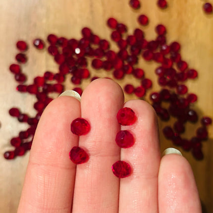 5 x Facettierte Glasperlen | in Rot | 6 mm | Für Mikromakramee, Schmuck & DIY‘s