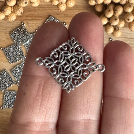 1 x Delicate jewelry connector - antique silver