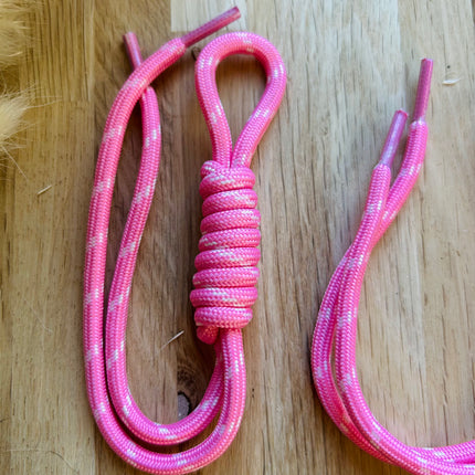 1 x Schlüsselanhänger aus Paracord | in Pink-Weiß | brightstarsdesign