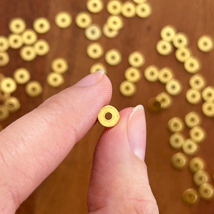 5 x Metall Perlen DQ Disc Rondellen | 6 x 1 mm | Gold (Nickelfrei)| Für Mikromakramee, Schmuck & DIY‘s