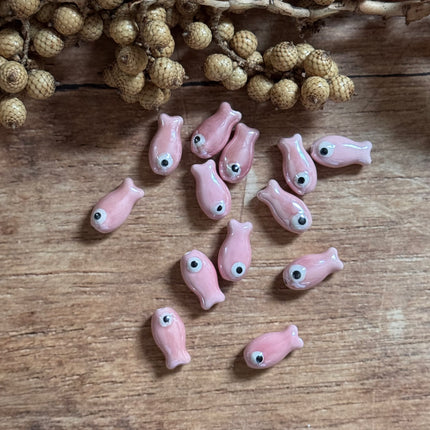 1 x Rosa Fisch Perle aus Keramik | 19 x 10 mm | Für Mikromakramee, Schmuck & DIY‘s