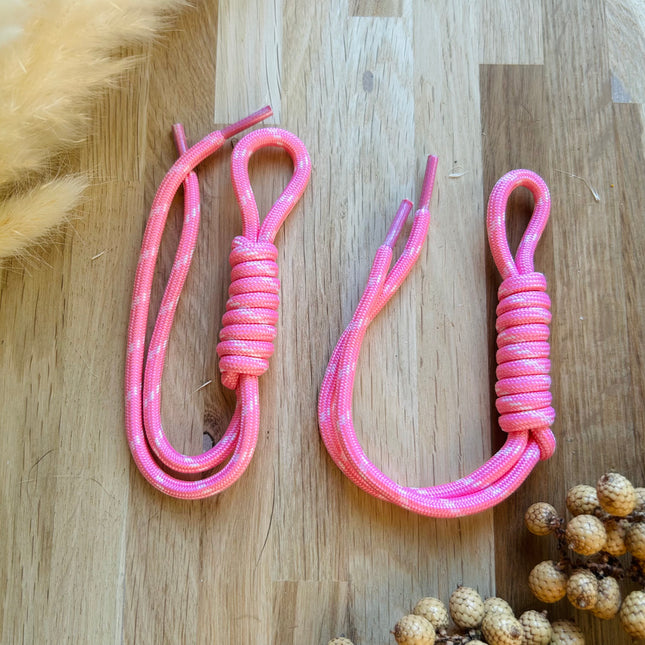 1 x Schlüsselanhänger aus Paracord | in Pink-Weiß | brightstarsdesign