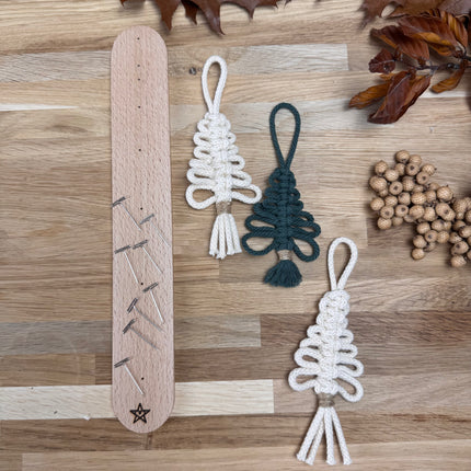Makramee Weihnachtsbaum Schablone aus Buchenholz  mit 8 T-Pins und im Set mit Klemmbrett