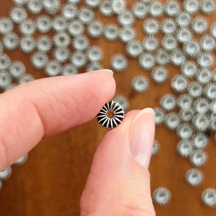 5 x Ornament-Perle | in Silber | 7 x 1 mm | Für Mikromakramee, Schmuck & DIY‘s
