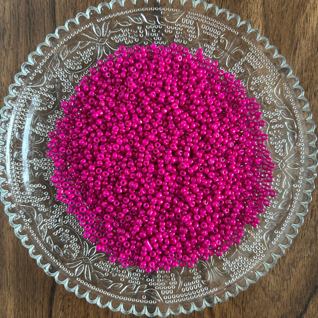 100 x Rocailles Glasperlen | in Dunkles Pink | 3 mm | Für Mikromakramee, Schmuck & DIY‘s
