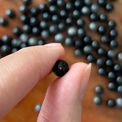 10 x Perlen aus Obsidian | in Schwarz | 6 mm | Für Mikromakramee, Schmuck & DIY‘s