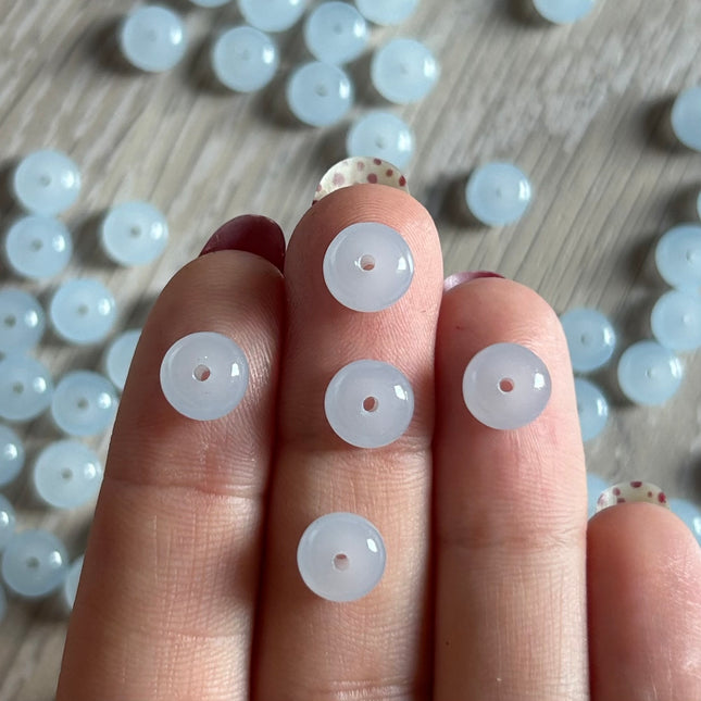 20 x Glasperle | in Hellblau | 6 x 8 mm | Für Mikromakramee, Schmuck & DIY‘s