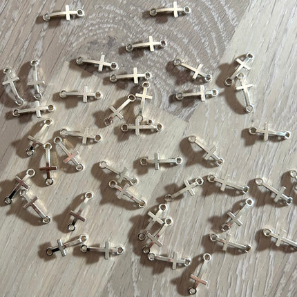 1 x Kreuz-Verbinder | in Silber | 19 x 8 mm | Für Mikromakramee, Schmuck & DIY‘s