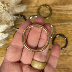 Runde stabile Karabinerhaken mit Federdruckverschluss in vier Farben