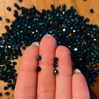 10 x Facettierte Glasperlen | in dunklem Blaugrün | 4 mm | Für Mikromakramee, Schmuck & DIY‘s