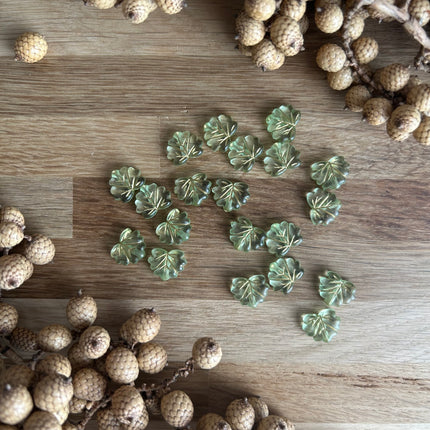 1 x Blatt-Perle aus Acryl | in Hellgrün | Für Mikro-Makramee, Schmuck & DIY‘s