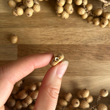 3 x flache, runde Perlen aus Keramik | in Hellbraun | Für Mikro-Makramee, Schmuck & DIY‘s