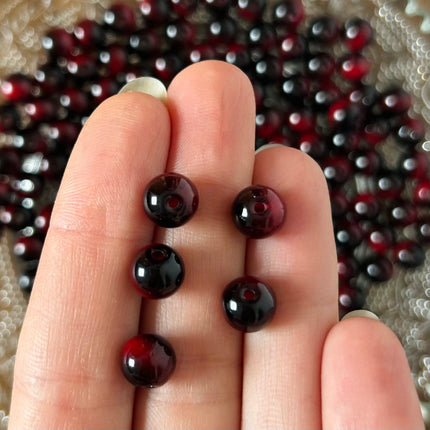 10 x Edelsteinperle aus Tigerauge | in Rot | 8 mm | Für Mikromakramee, Schmuck & DIY‘s