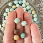 10 x Edelsteinperle aus mehrfarbigem Amazonit | 8 mm | Mikromakramee, DIY‘s & Schmuck
