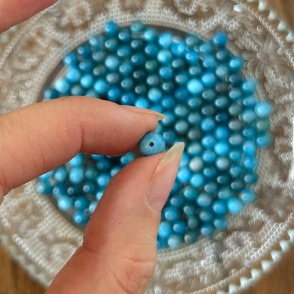 10 x Edelsteinperle aus Apatit AB | in Blau | 6 mm | Für Mikromakramee, Schmuck & DIY‘s