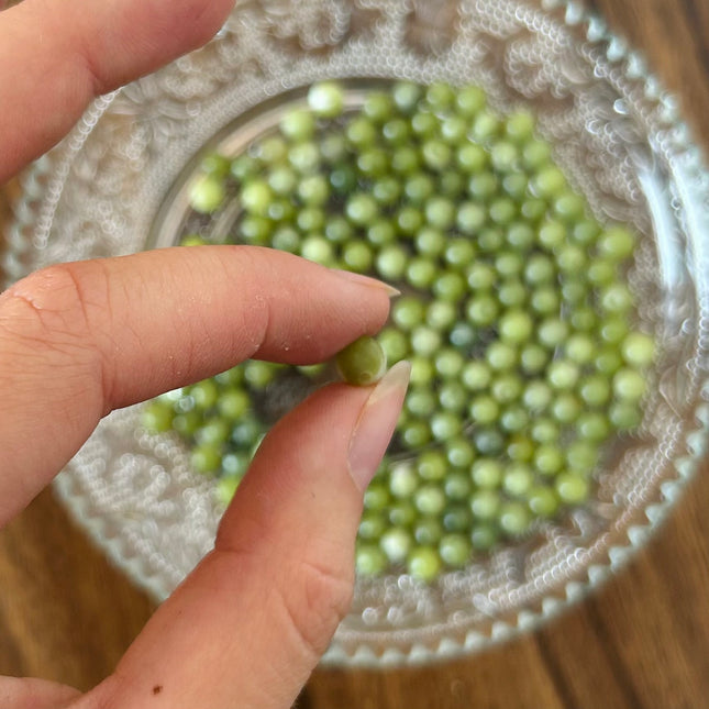 Jade Edelsteinperle aus | Olivgrün | 6 mm | Für Mikromakramee, Schmuck & DIY‘s