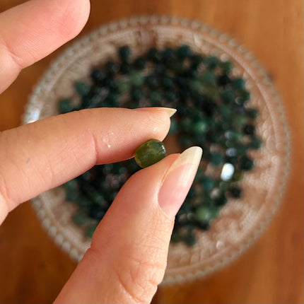 10 x Rondell Edelsteinperle aus Moosachat | in Dunkelgrün | 5x 8 mm | Für Mikromakramee, Schmuck & DIY‘s