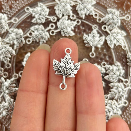 1 x Ahornblatt-Verbinder | in Silber | 21,5 x 14 mm | Für Mikromakramee, Schmuck & DIY‘s