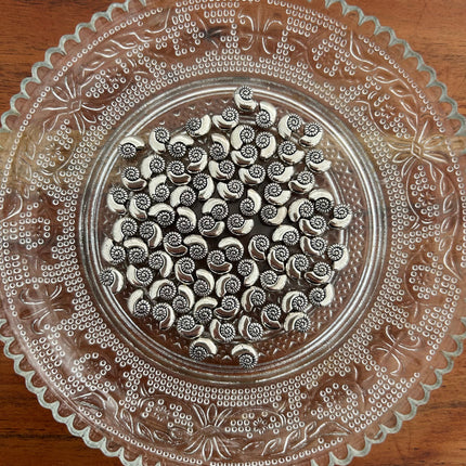 1 x Schneckenmuschel Perle | in Silber | 8 x6 mm | Für Makramee, Schmuck & DIY‘s