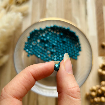 5 x Facettierte Glasperlen| in Alabaster Smaragd | 6 mm |Für Mikromakramee, Schmuck & DIY‘s