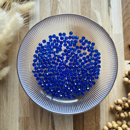 5 x Facettierte Glasperlen | in Sapphire | 6 mm |Für Mikromakramee, Schmuck & DIY‘s