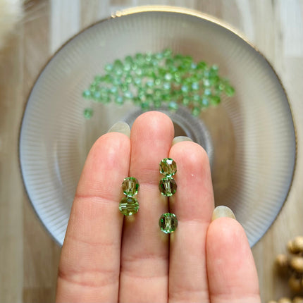 5 x Facettierte Glasperlen | in Reinvented Peridot | 6 mm | Für Mikromakramee, Schmuck & DIY‘s