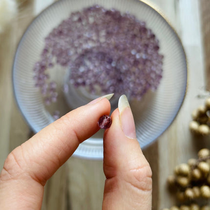 5 x Facettierte Glasperlen | in Light Amethyst | 6 mm  Für Mikromakramee, Schmuck & DIY‘s