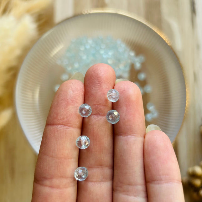 5 x Facettierte Glasperlen | in Hellblau | 6 mm | Für Mikromakramee, Schmuck & DIY‘s