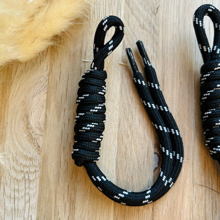 1 x Schlüsselanhänger aus Paracord | in Schwarz-Weiß | brightstarsdesign