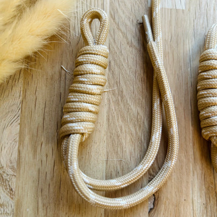 1 x Schlüsselanhänger aus Paracord | in Beige-Weiß | brightstarsdesign