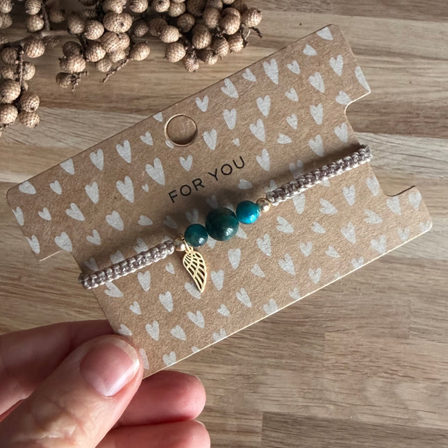 Makramee Armband Flügel  & Edelstein "blaues Tigerauge" - Unikat