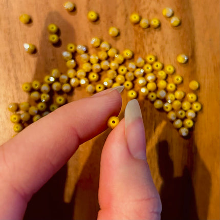 10 x Facettierte Glasperlen | in Amber-Gelb | 4 mm | Für Mikromakramee, Schmuck & DIY‘s