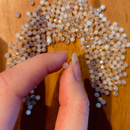 10 x Facettierte Glasperlen | in Amber| 4 mm | Für Mikromakramee, Schmuck & DIY‘s