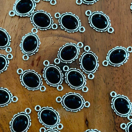 1 x Ovaler Verbinder im Vintage-Look mit Cabochon | in Silber & Schwarz | 20 x 13 mm | Für Mikromakramee, Schmuck & DIY‘s
