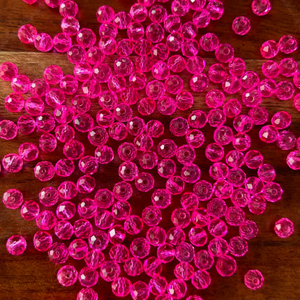 5 x Glänzende facettierte Perlen | in Pink | 6 x 4 mm | Für Mikromakramee, Schmuck & DIY‘s
