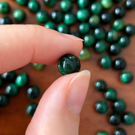 10 x Perlen aus Tigerauge | in Grün | 8 mm | Für Mikromakramee, Schmuck & DIY‘s