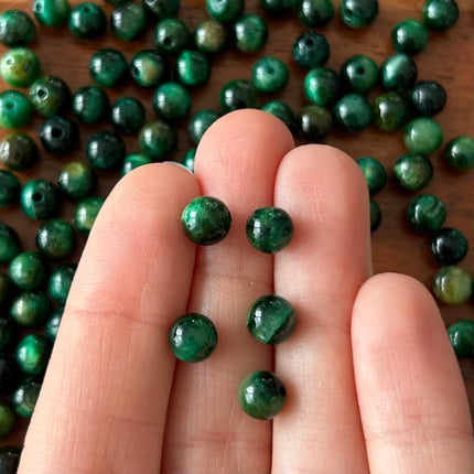 10 x Perlen aus Tigerauge | in Grün | 6 mm | Für Mikromakramee, Schmuck & DIY‘s