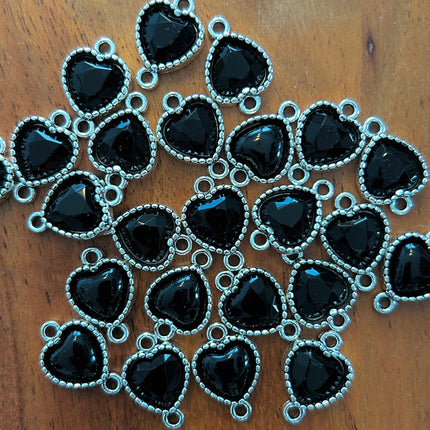 1 x Herz-Verbinder aus Zink | in Silber & Schwarz | 19 x 13 mm | Für Mikromakramee, Schmuck & DIY‘s