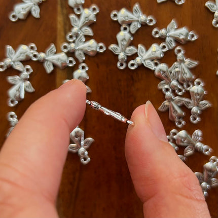 1 x Engel-Verbinder | in Silber | 20 x 13 mm | Für Mikromakramee, Schmuck & DIY‘s (Kopie)