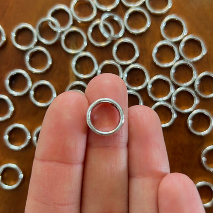 1 x Ring-Verbinder | in Silber | 12 x 12 mm | Für Mikromakramee, Schmuck & DIY‘s