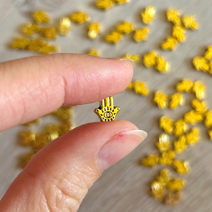 1 x Fatimahand-Perle | Zinklegierung | in Gold | 9 x 7 mm | Für Mikromakramee, Schmuck & DIY‘s