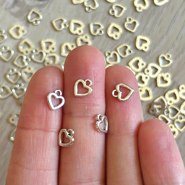 5 x Herz-Anhänger | Zinklegierung | in Silber | 7,5 x 6,5 mm | Für Mikromakramee, Schmuck & DIY‘s