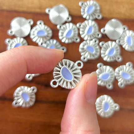 1 x Ovaler Verbinder | Zinklegierung & Epoxidharz | in Antik Silber & Lavendel | 20 x 16 mm | Für Mikromakramee, Schmuck & DIY‘s