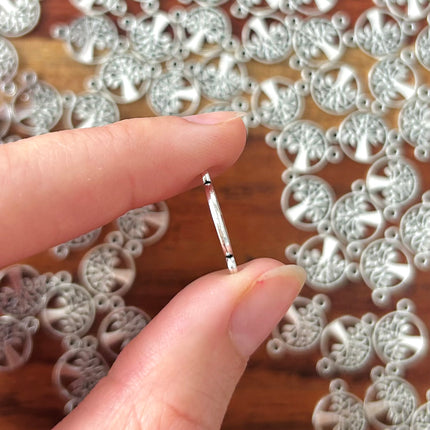 1 x Runder Lebensbaum-Verbinder | in Silber | 18 x 12 mm | Für Mikromakramee, Schmuck & DIY‘s