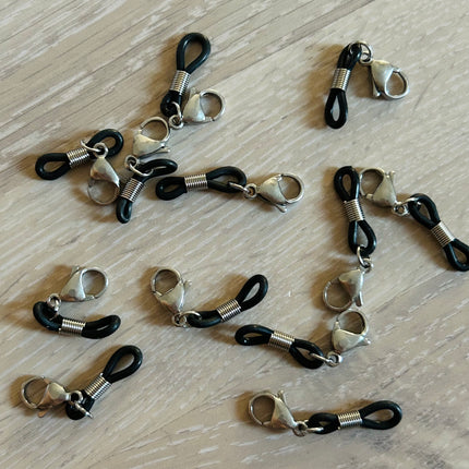 2 x Brillenband-Endstück mit Karabiner | in Silber & Schwarz | 3,6 cm | Für Mikromakramee, Schmuck & DIY‘s