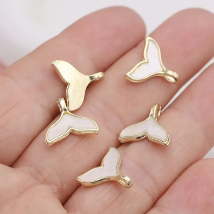 1 x Meerjung- Flosse | in Gold-Zinklegierung | Für Mikromakramee, Schmuck & DIY‘s