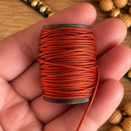 1 x 10 m Rostrot (058) | Ungewachstes Polyestergarn 1 mm für Mikro Makramee | Schmuckherstellung DIY (Kopie)