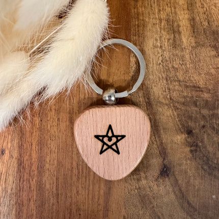 brightstars Garnabroller Holzanhänger Herz Geschenk personalisierbar | Schlüsselanhänger mit Name